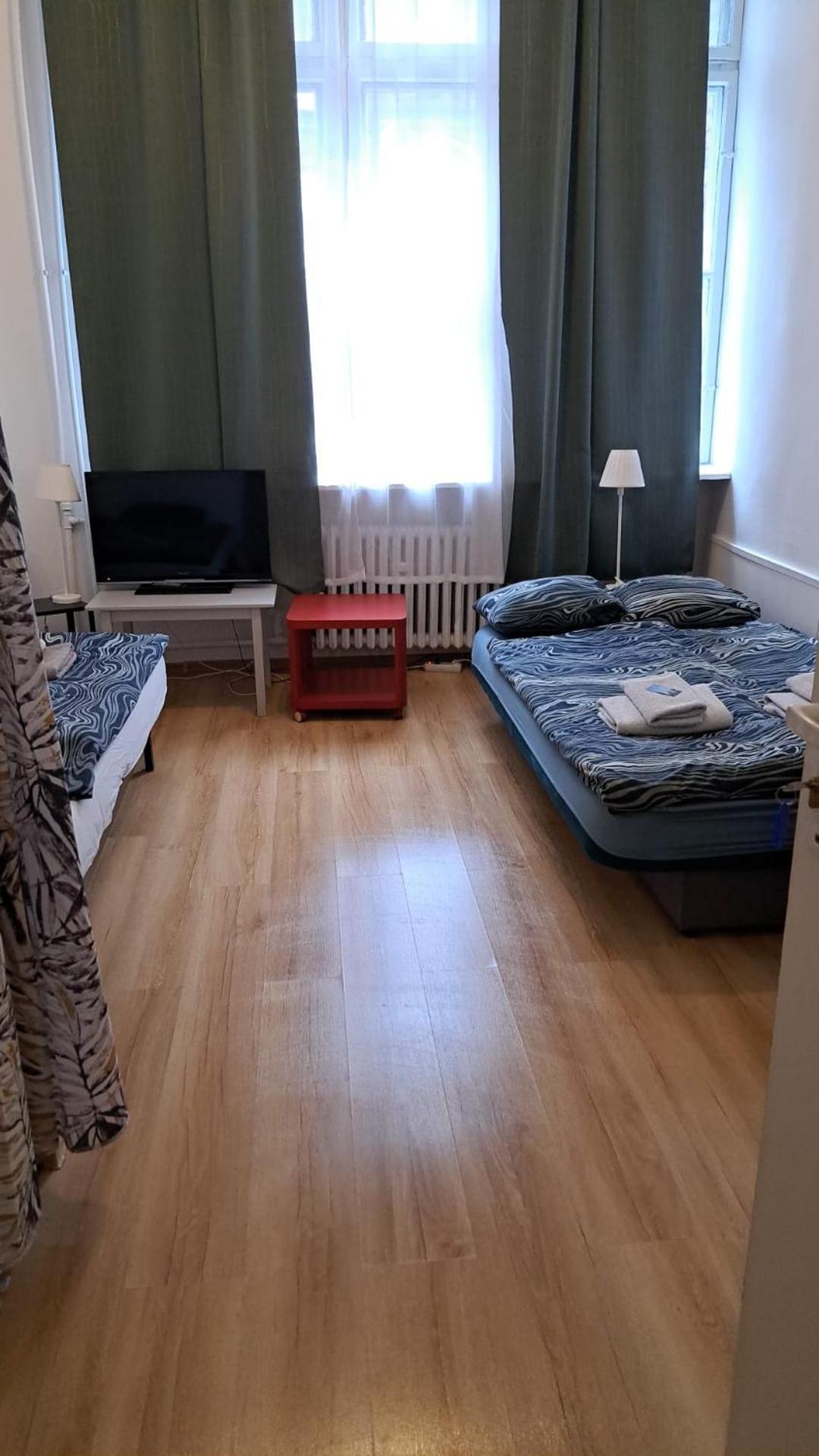 U Szermierzy Hostel Wroclaw Luaran gambar